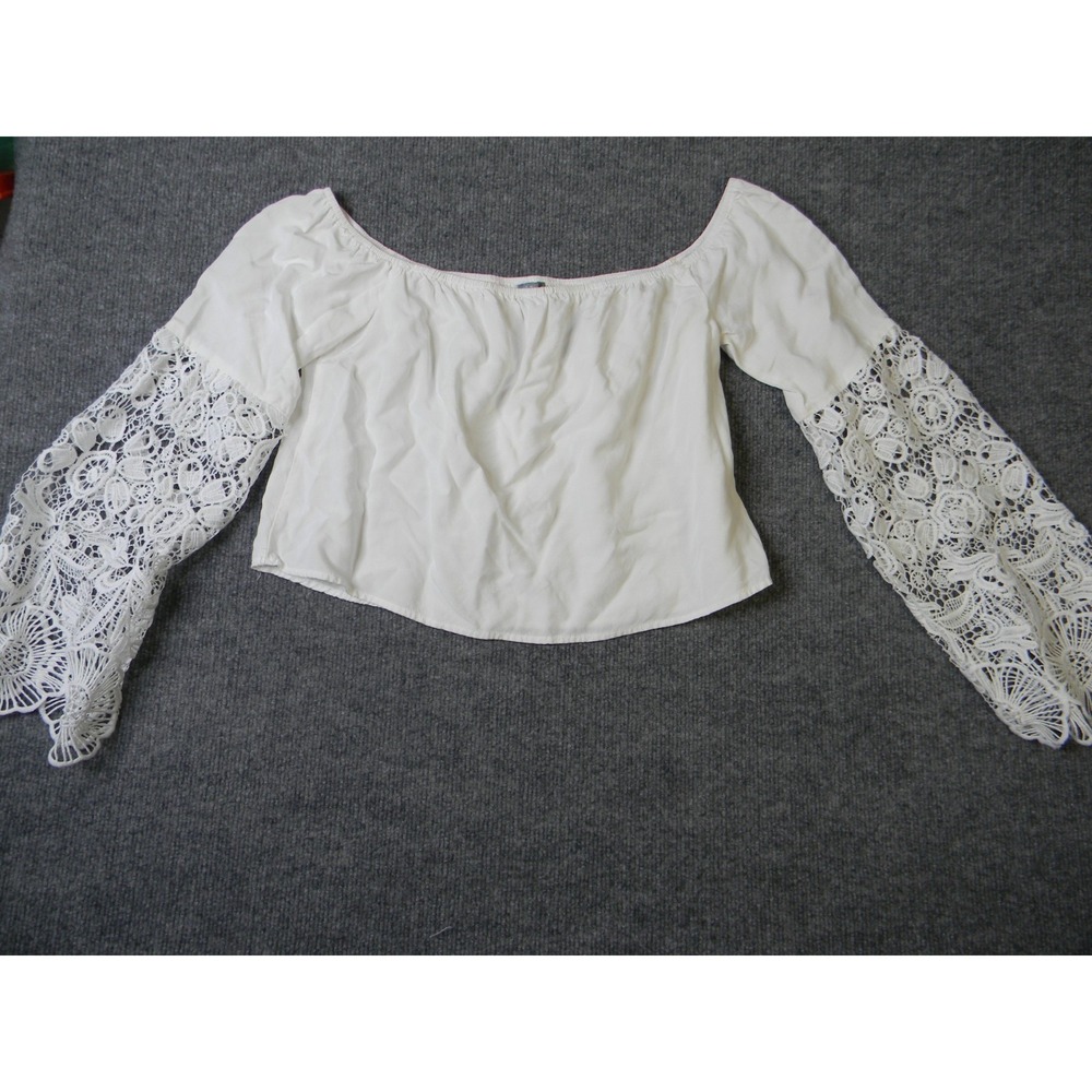 Charlotte Russe Self Esteem White Off Shoulder‎ Lace Sleeve Crop Top Small